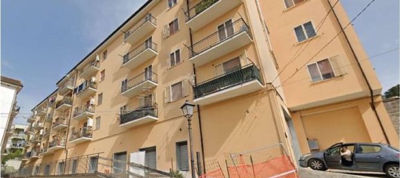5 rooms Apartment in Contursi Terme, Italy No. 182234 2