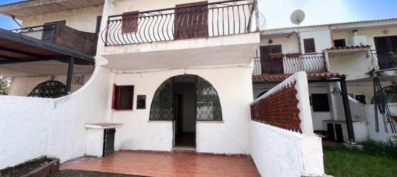 3 rooms House in Roccagloriosa, Italy No. 128486 2