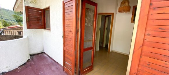 3 rooms House in Roccagloriosa, Italy No. 128486 12