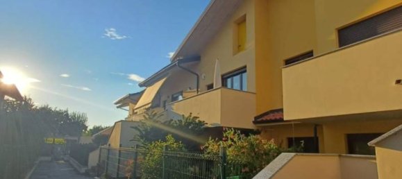 2 Schlafzimmer Wohnung in Trezzo sull'Adda, Italy, Nr. 286827 3