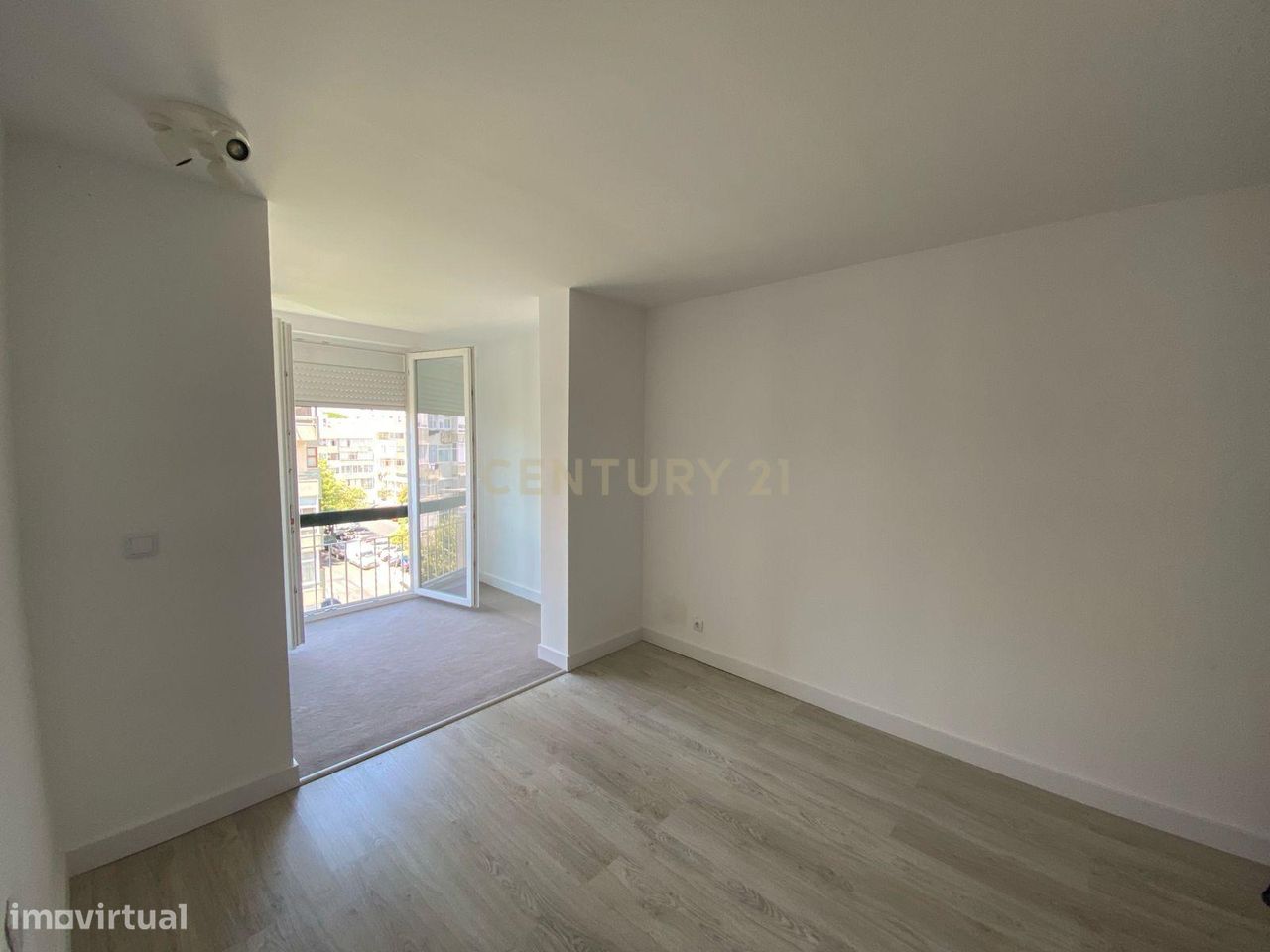 1 bedroom Apartment in Oeiras, Portugal No. 215871