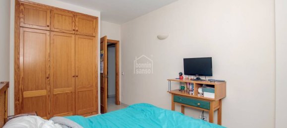 Apartamento de 2 dormitorios en Mahon, Spain No. 5055 12