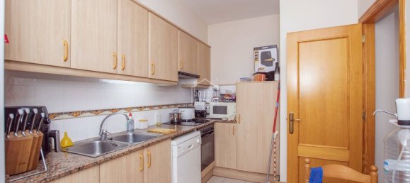 Apartamento de 2 dormitorios en Mahon, Spain No. 5055 10