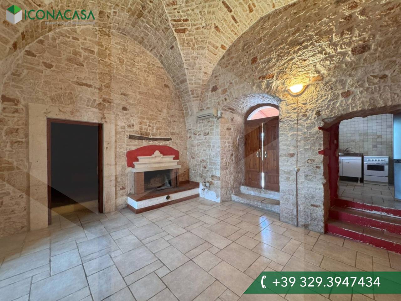 3 rooms House in Conversano, Italy No. 24917