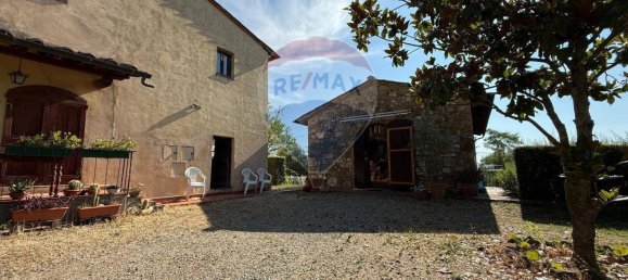 4 bedrooms House in San Gimignano, Italy No. 352649 3