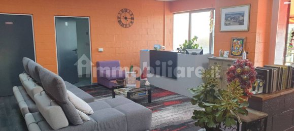 5 rooms Commercial property in Borgomanero, Italy No. 298664 4