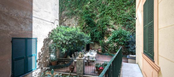 3 chambres Propriété commerciale à Genoa, Italy No. 381144 4