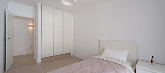 3 Schlafzimmer Wohnung in Estepona, Spain, Nr. 217820 16