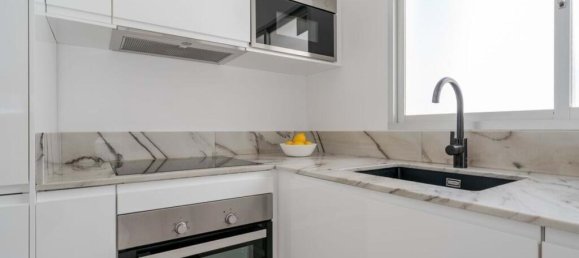 3 Schlafzimmer Wohnung in Estepona, Spain, Nr. 217820 10