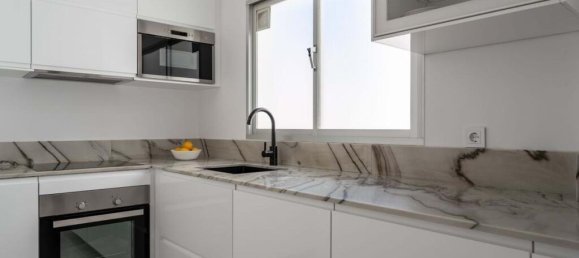 3 Schlafzimmer Wohnung in Estepona, Spain, Nr. 217820 9