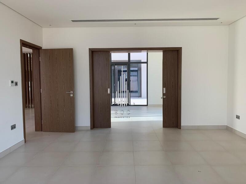 5 bedrooms Villa in Yas Island, UAE No. 44421