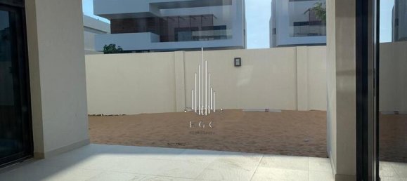 5 bedrooms Villa in Yas Island, UAE No. 44421 9