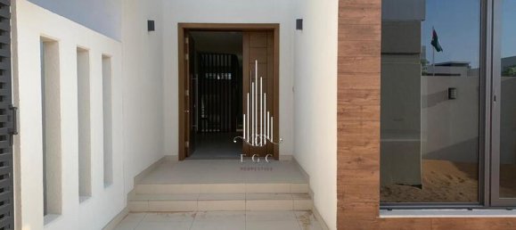 5 bedrooms Villa in Yas Island, UAE No. 44421 8