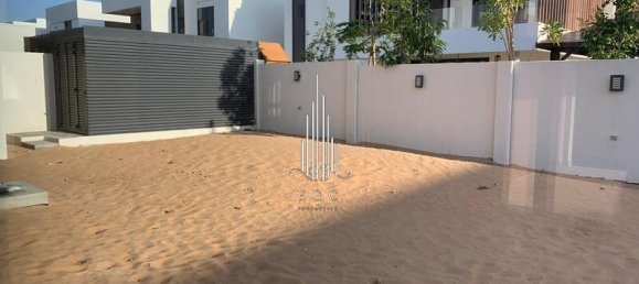 5 bedrooms Villa in Yas Island, UAE No. 44421 16