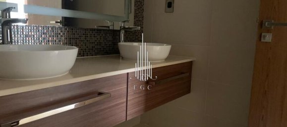 5 bedrooms Villa in Yas Island, UAE No. 44421 12