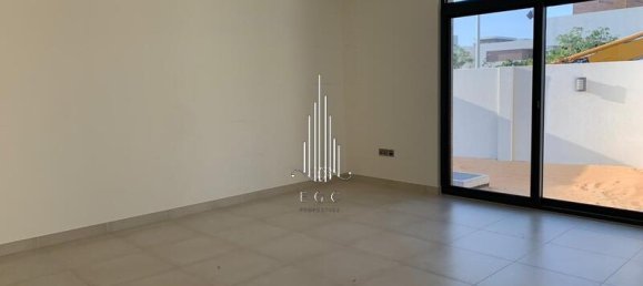 5 bedrooms Villa in Yas Island, UAE No. 44421 7