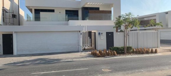 5 bedrooms Villa in Yas Island, UAE No. 44421 13