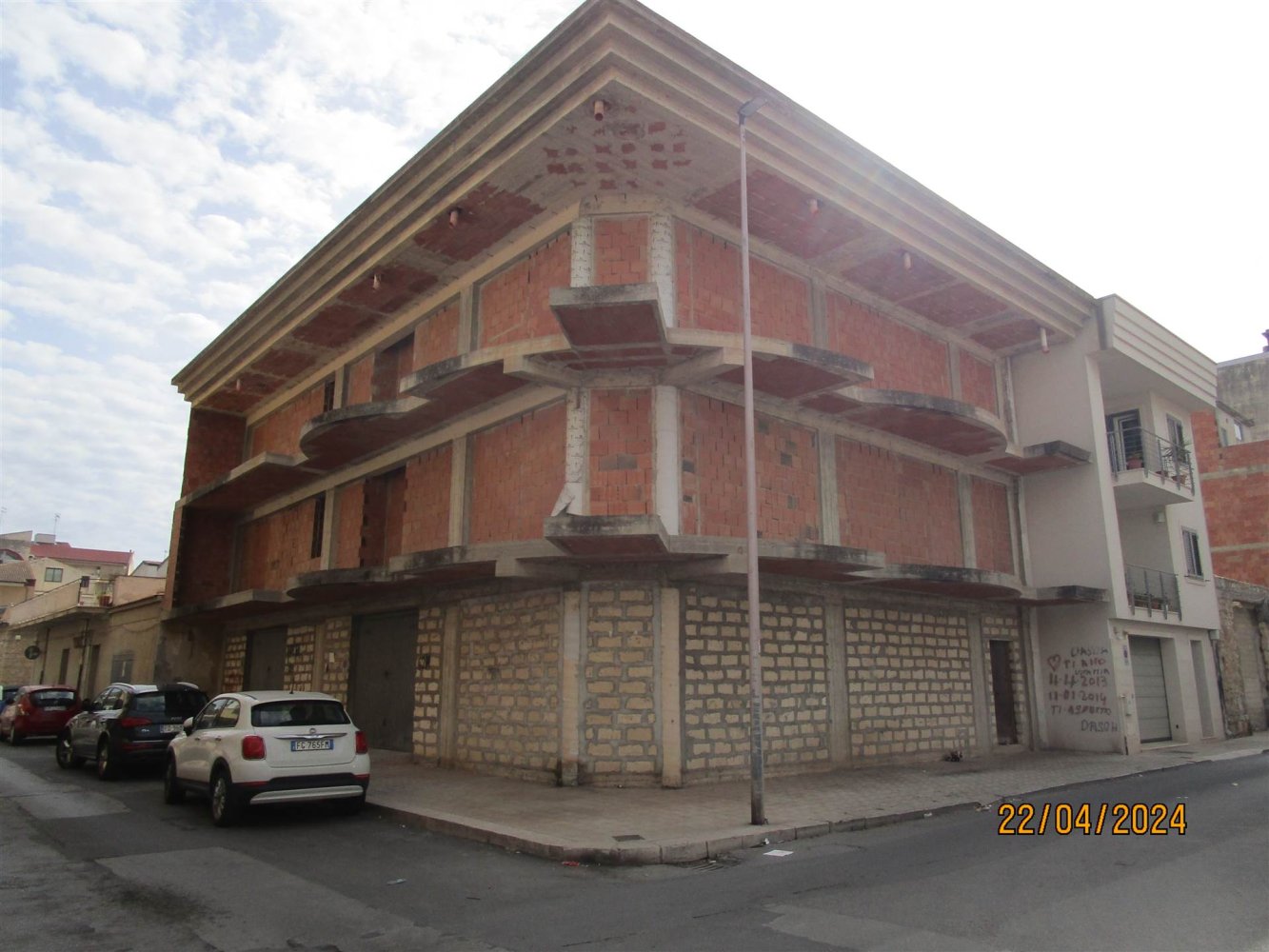 20 rooms House in Vittoria, Italy No. 275533