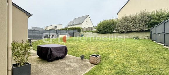 4 bedrooms House in Saint-Meloir-des-Ondes, France No. 189970 7