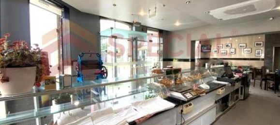 483m² Commercial property in Paredes, Portugal No. 151689 13