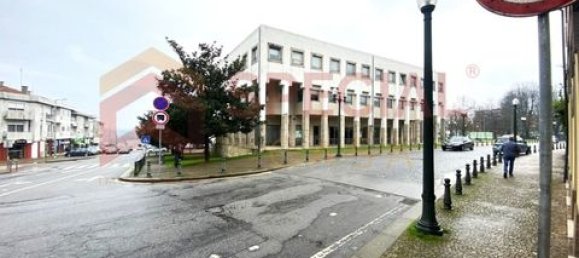 483m² Commercial property in Paredes, Portugal No. 151689 5