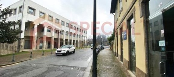 483m² Commercial property in Paredes, Portugal No. 151689 6