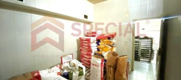 483m² Commercial property in Paredes, Portugal No. 151689 32