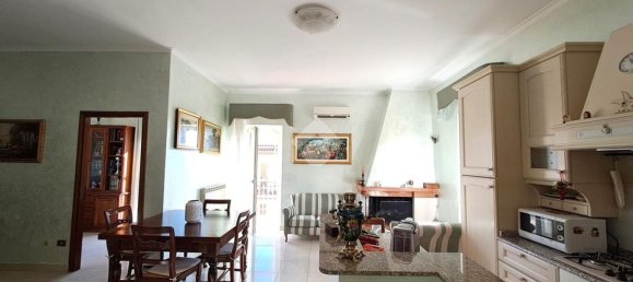 Apartamento de 3 habitaciónes en Calcata, Italy No. 176949 4