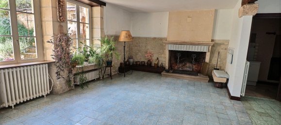 6 bedrooms House in Prouilly, France No. 69598 6