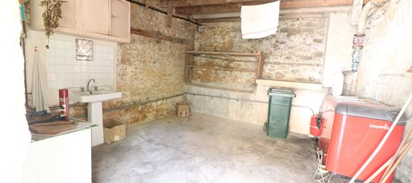 6 bedrooms House in Prouilly, France No. 69598 13