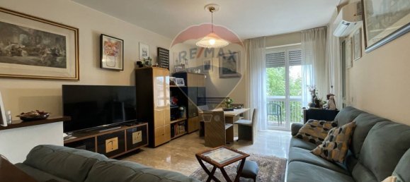 3 rooms Apartment in Arese, Italy No. 339048 3