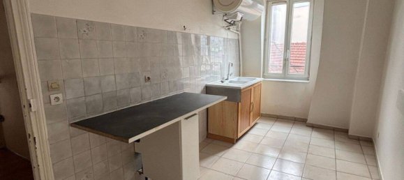 2 bedrooms Apartment in Nogent-sur-Marne, France No. 328980 5