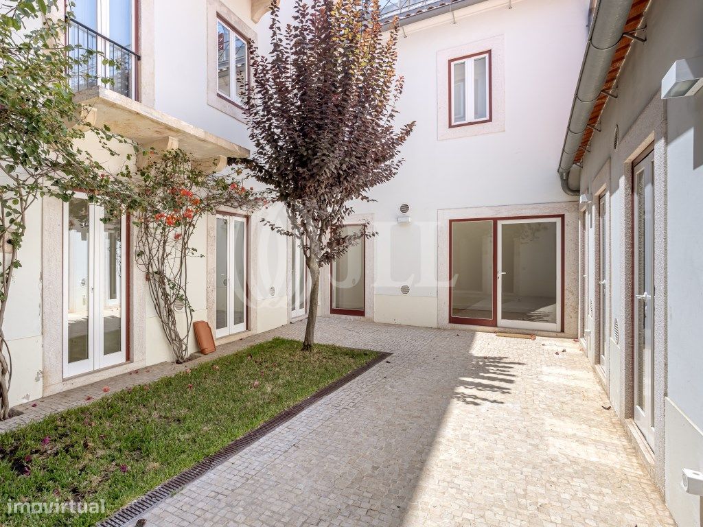 Apartamento de 3 dormitorios en Lisbon, Portugal No. 209144