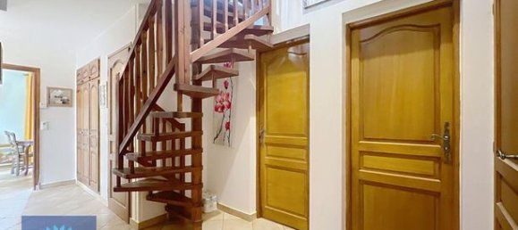 4 bedrooms House in Mennecy, France No. 311059 9