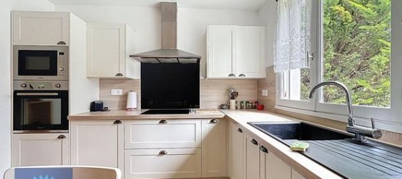 4 bedrooms House in Mennecy, France No. 311059 2