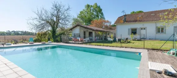 6 bedrooms House in Landes, France No. 351000 4