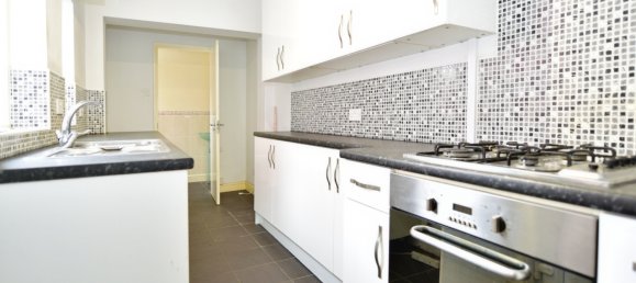 2 bedrooms House in Worksop, United Kingdom No. 2303 4