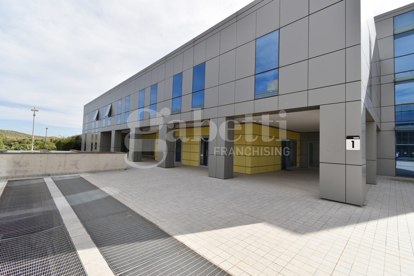 2 rooms Office in Olbia, Italy No. 344765