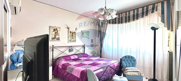 4 rooms Apartment in Catania, Italy No. 206981 9