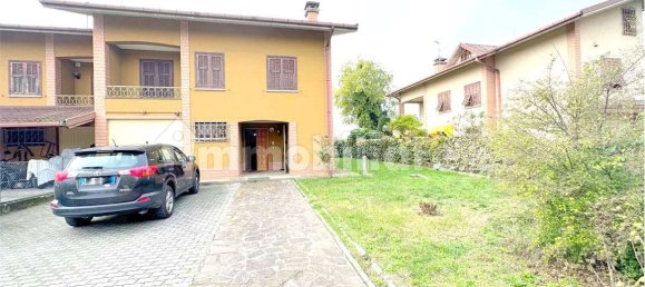 4 bedrooms Villa in Basaluzzo, Italy No. 215803 3
