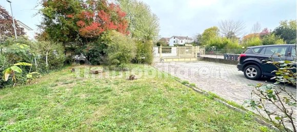 4 bedrooms Villa in Basaluzzo, Italy No. 215803 4