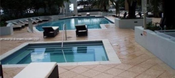 2 dormitorios propiedad comercial en venta en Miami, Miami-Dade, Florida, USA № 614220 17