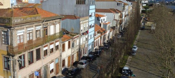 553m² Building in Porto, Portugal No. 109405 27