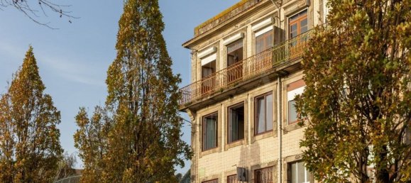 553m² Building in Porto, Portugal No. 109405 19