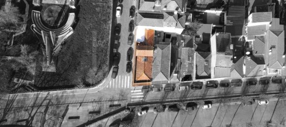 553m² Building in Porto, Portugal No. 109405 3