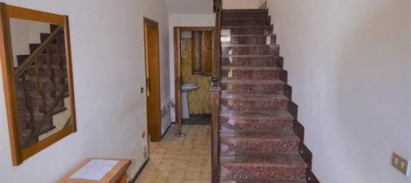 Casa de 4 habitaciónes en Russi, Italy No. 24446 19