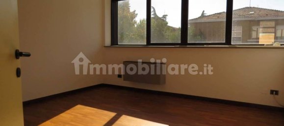 4 rooms Office in Rottofreno, Italy No. 135996 2