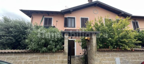 3 Schlafzimmer Villa in Gambolò, Italy, Nr. 100368 2