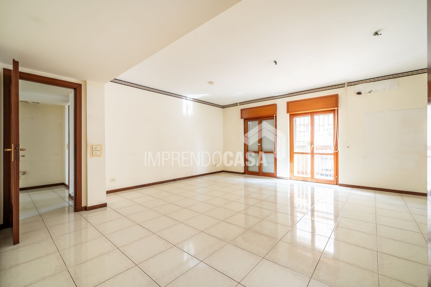 4 غرف نوم شقة في Palermo, Italy رقم 311121