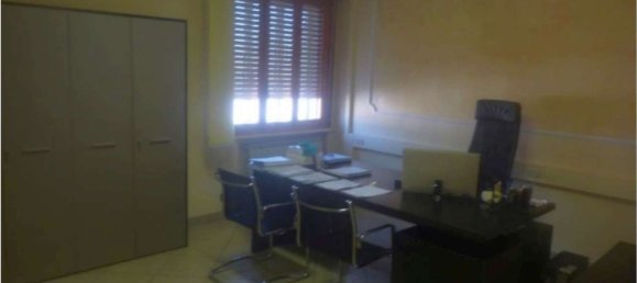 90m² Office in Castelmassa, Italy No. 58024 7